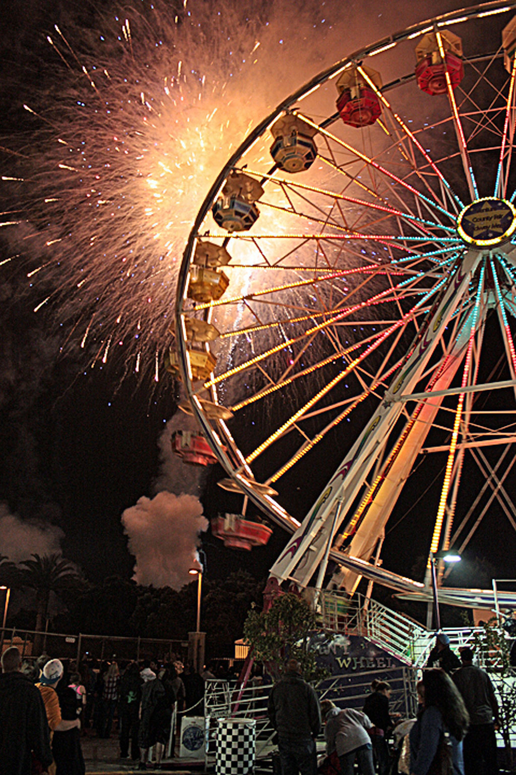 Ventura-County-Fair-20-Big_Wheel__Fireworks.jpg