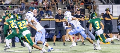 On Friday, August 22nd, Flashes Football kicked off the 2025 season taking on Simi Valley Royal Highlanders, defeating them 49-3. Above is Flashes Varsity offense carrying the ball up the field during Friday night’s game. This Friday, August 29th, Fillmore will host their home opener and Education Appreciation Night against Chaffey High School; JV at 4p.m.; Varsity at 7p.m. Photo credit Crystal Gurrola.