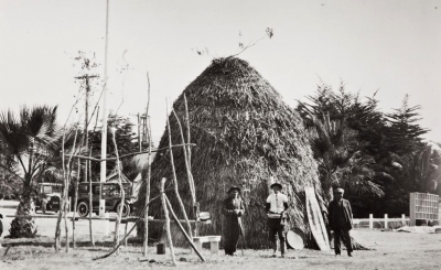 A Chumash house built at the Ventura County Fair, 1923. Harrington Papers, National Anthropological Archives, Smithsonian Institution.