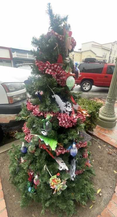 Pictured above is a tree from the 2023 Christmas Tree Decorating event. Fillmore Gazette stock photo.