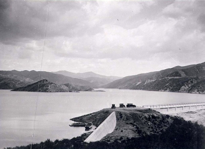 The St. Francis Dam just prior to the collapse.