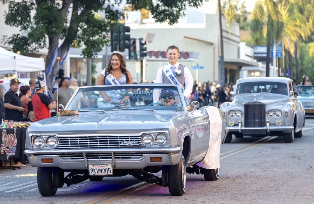 This past week was busy for FHS, as they celebrated their 2025 Homecoming week filled with float building, a parade, Blue & White night and a big game, a Fillmore tradition with the town gathering to cheer on our Flashes Football Team. On Thursday, October 2nd at 6pm, the community lined up along Second Street and Central Avenue to enjoy the Flashes Homecoming Parade. The parade showcased Fillmore High Homecoming Court, FHS Marching Band, local organizations, FHS football team and more as they road down Central Avenue waving to the crowd. This year’s Grand Marshal was Coach Jim and Carmen Fauver. Photo credit Crystal Gurrola.