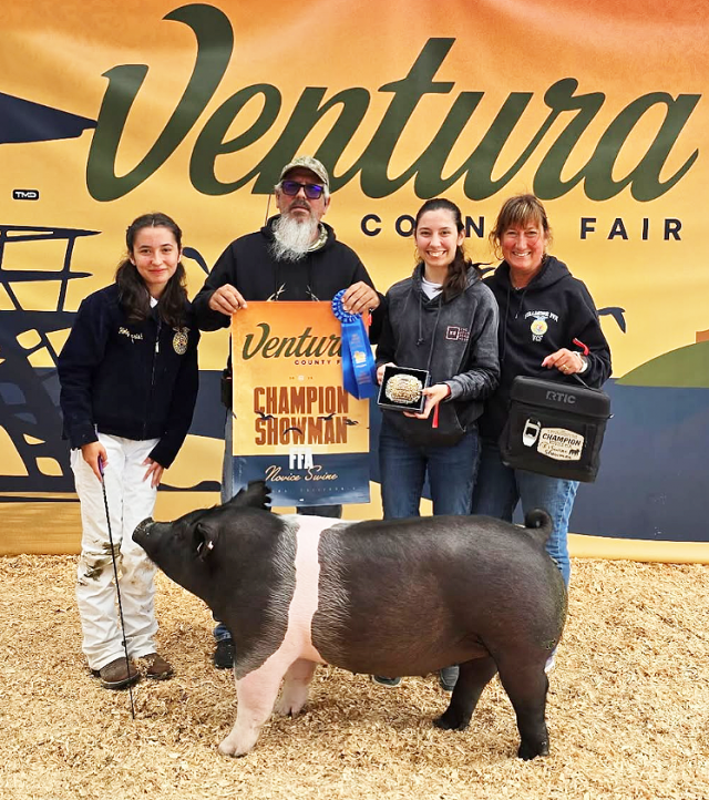 Congratulations to our Novice FFA Swine Showman Champion! Way to go, Holly Parrish!
