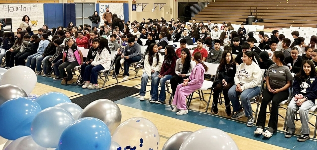 About the Fillmore Middle School (FMS) orientation event, Principal Jenny Plugge said, “Fillmore Middle School hosted 5th grade orientation for all of our elementary schools. Our future Bulldogs were excited to hear about electives, learn some school spirit, and tour the campus. Our ASB leaders did a fantastic job hosting and talking about FMS!” Courtesy https://www.facebook.com/497825872344899/posts/1211669394293873.