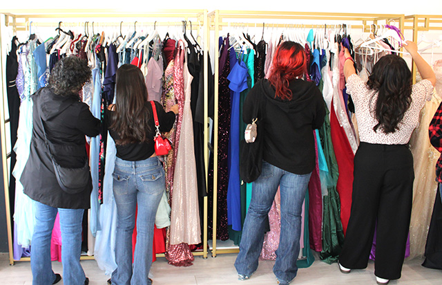 On Saturday, April 25, from 10am to 1pm was the Prom Dress Project event held by Fillmore’s One Step A La Vez. After an eight year hiatus they were back in action at the House of Gowns in Fillmore where over 100 new and gently used dresses were given along with alterations, accessories, shoes, and other giveaways for students free of charge. Photo credit Gabriel Candelario.