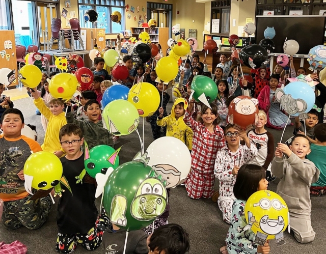 On Tuesday, November 26, 2024, Rio Vista Elementary second graders held their annual Thanksgiving Balloon Parade and wished the Fillmore and Piru community a Happy Thanksgiving from all the students at Rio Vista Elementary. Courtesy https://www.facebook.com/484802076990777/posts/1032541752216804. See more photos online at www.FillmoreGazette.com.