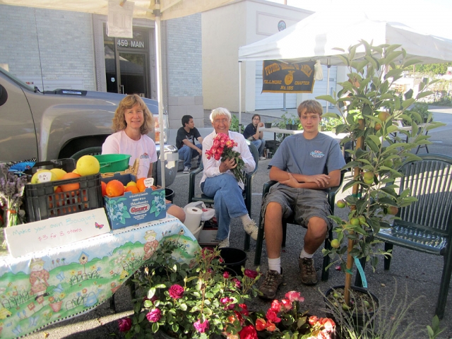Everything from produce to flowers to fresh farm eggs can be found at Fillmore’s local farmers market, each Wednesday at the corner of Central Avenue and Main Sttreet.