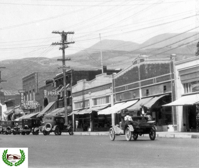 322-330 Central Avenue as it appeared in 1920 (built in 1910) as a single building with two storefronts. Photos Courtesy Fillmore Historical Museum.