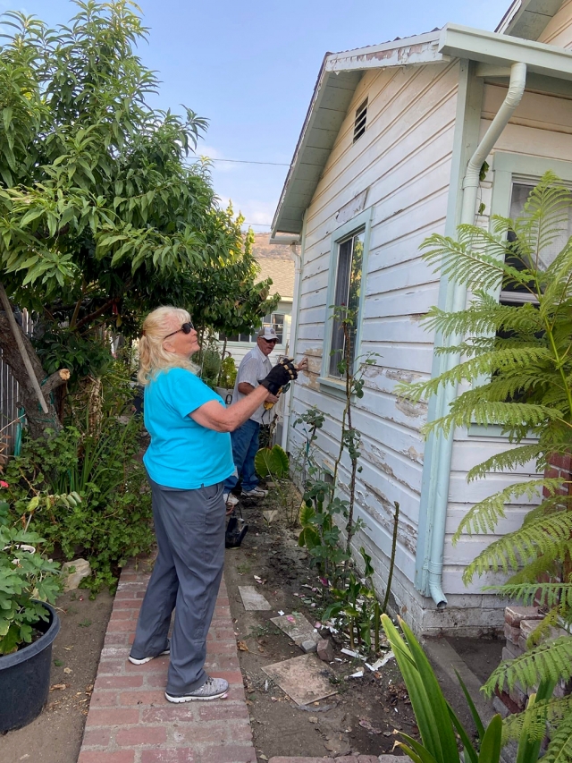 The Rotary Club of Fillmore selected Fillmore resident Bene Ambrosio’s home for their house painting project
from applications submitted back in the summer of 2021. Pictured are some of the many club members who helped with the project. Photos courtesy Rotary Club of Fillmore.