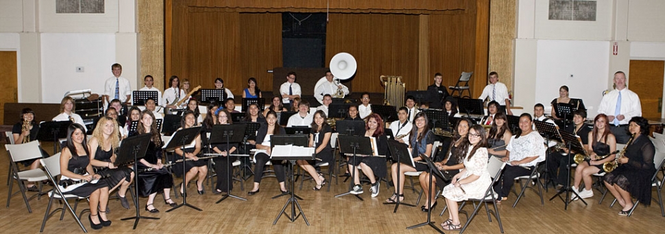 Fillmore High School Concert Band entertained the ladies.